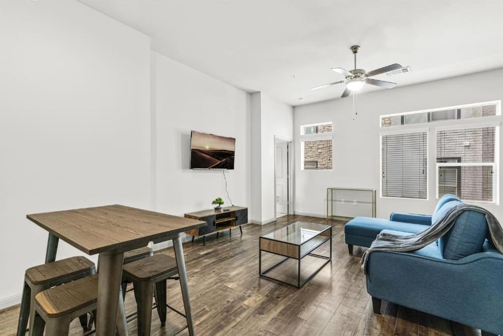 Luxury 2br 2b With Pool & Free Parking Apartamento *