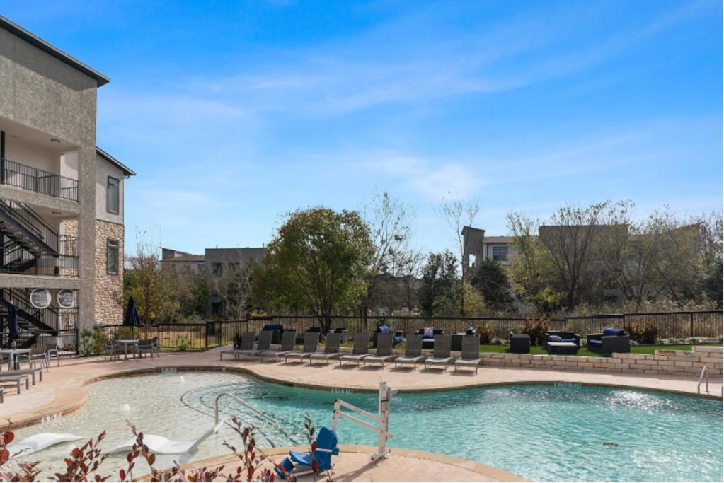 Luxury 2br 2b With Pool & Free Parking Apartamento Austin
